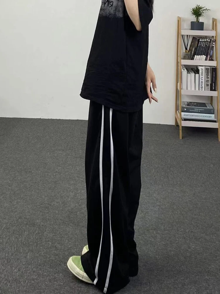 Zoki Уличная одежда, Свободные Черные брюки в полоску, женские повседневные спортивные брюки с высокой талией, Корейский элегантный дизайн, шикарные широкие брюки в корейском стиле 5