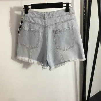 Летние джинсовые шорты 2023, женские дизайнерские брюки с поясом и цепочкой, модные брюки с перфорацией